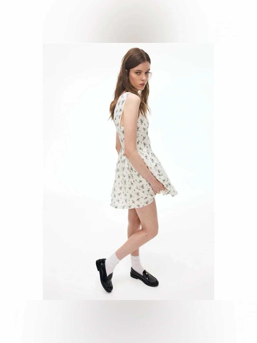 H&M Floral Print V Neck Sleeveless Flared Skirt Mini Dress - Picture 8 of 9